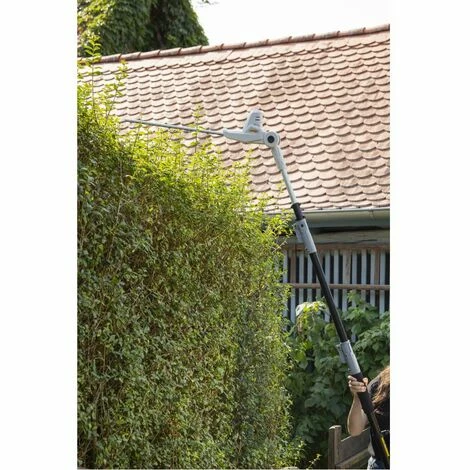 IKRA Taille-haie Télescopique De La Batterie 20V ICPH 2040 / Avec Batterie 20V / 2.0Ah Et Chargeur 4 IKRA Taille-haie Télescopique De La Batterie 20V ICPH 2040 / Avec Batterie 20V / 2.0Ah Et Chargeur – Image 2